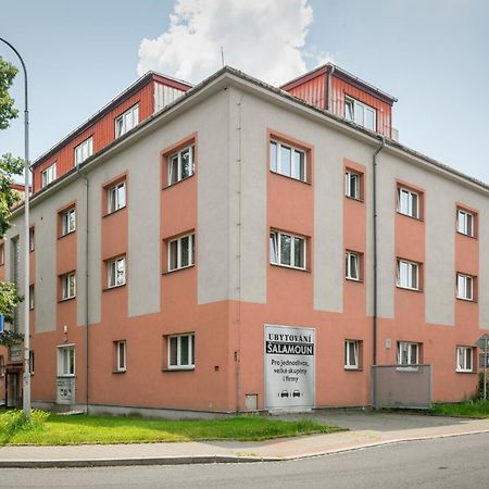 אוסטרבה Hostel Na Salamoune מראה חיצוני תמונה