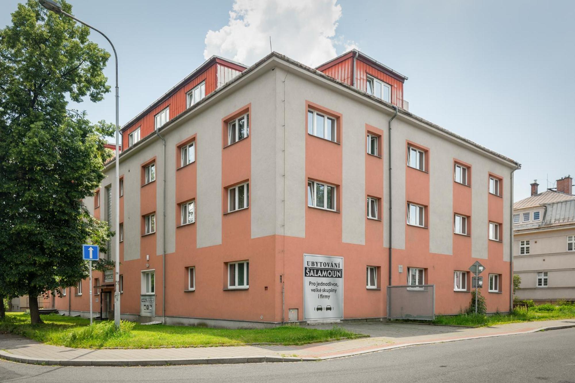 אוסטרבה Hostel Na Salamoune מראה חיצוני תמונה